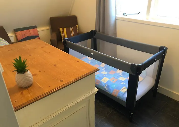 Beachhouse SeaBreeze, ontspannen naast de zee!